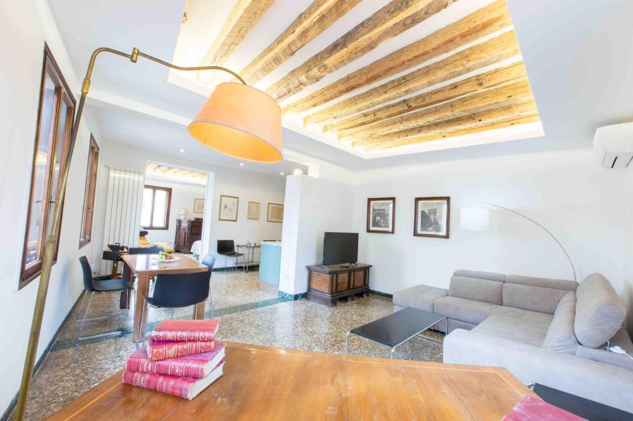 Ca Grimani Stunning View And Comfort Венеция Екстериор снимка